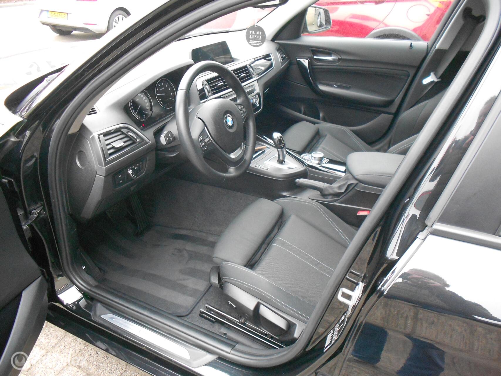 Foto van BMW 118i