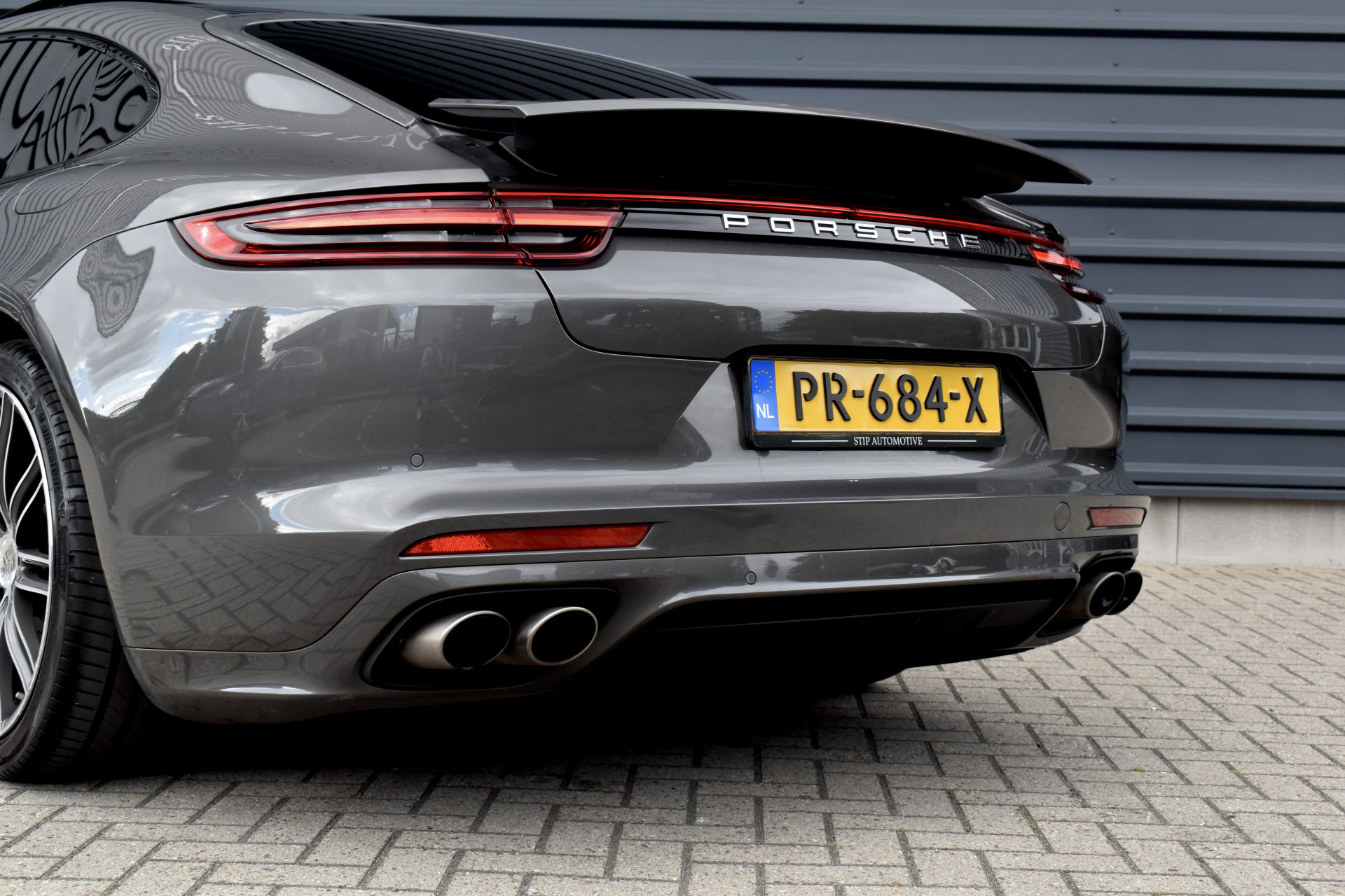 Foto van Porsche Panamera 4 E-hybrid