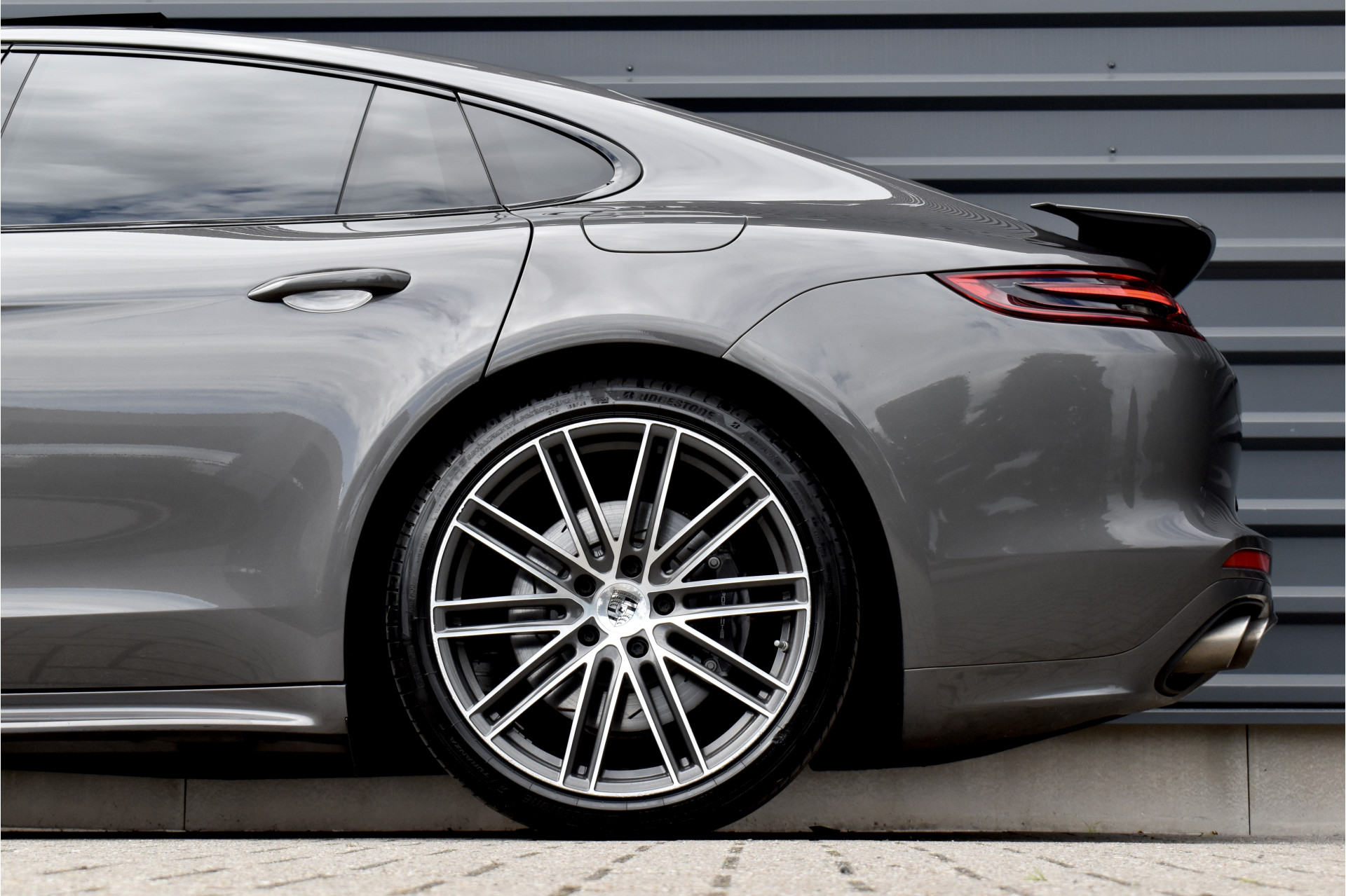 Foto van Porsche Panamera 4 E-hybrid