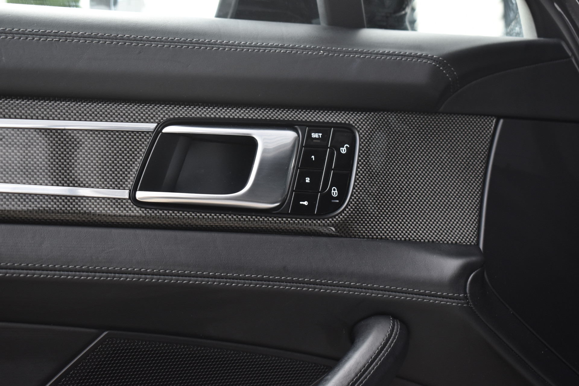 Foto van Porsche Panamera 4 E-hybrid