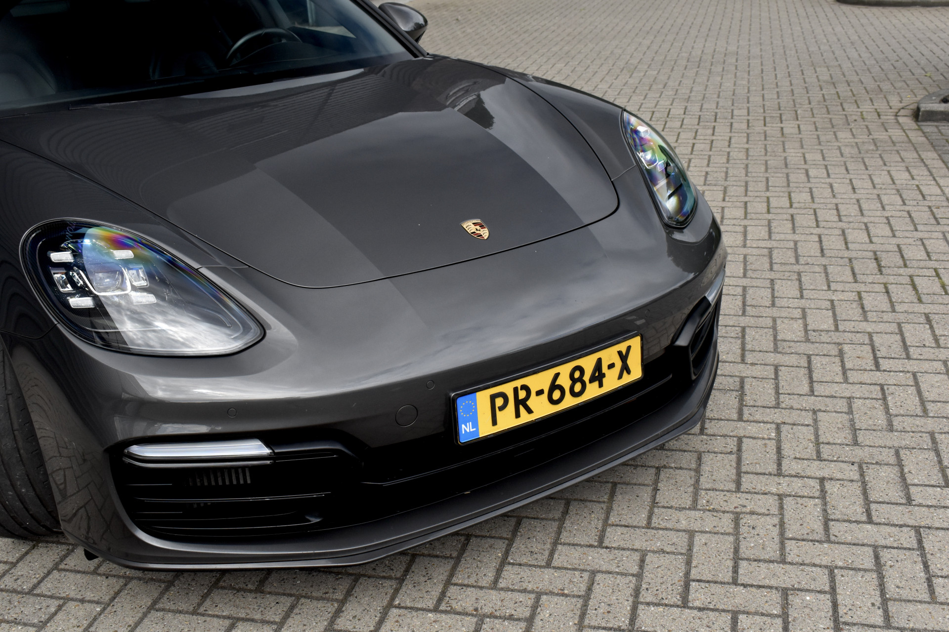 Foto van Porsche Panamera 4 E-hybrid