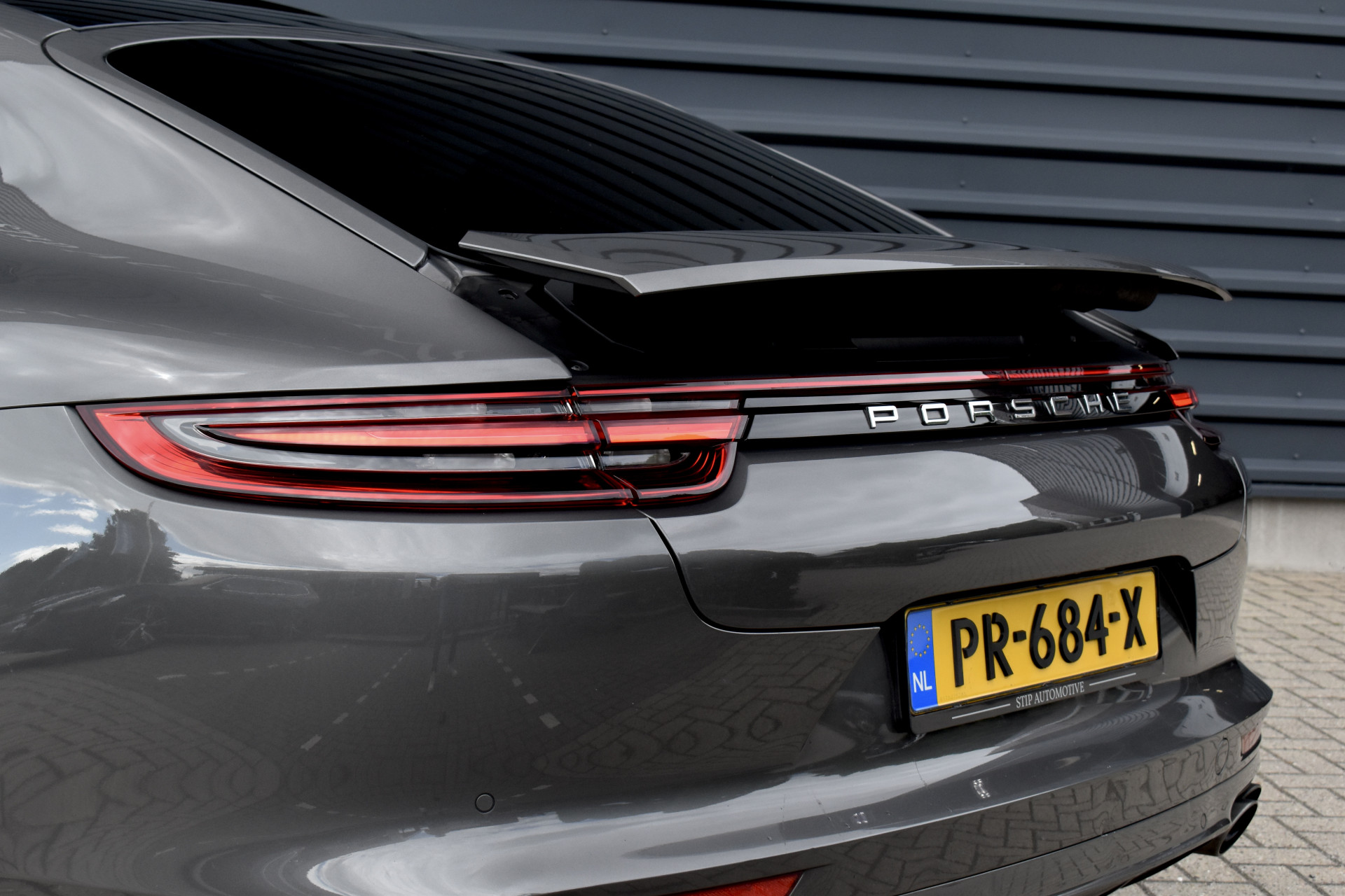 Foto van Porsche Panamera 4 E-hybrid