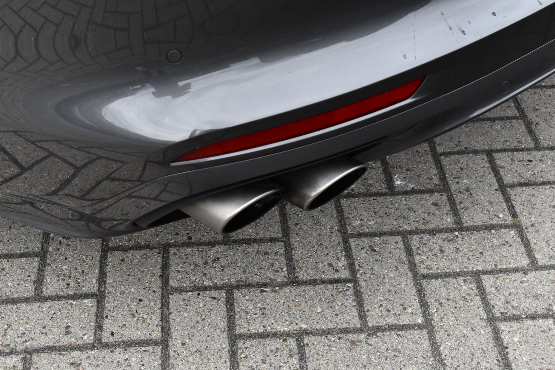 Foto van Porsche Panamera 4 E-hybrid