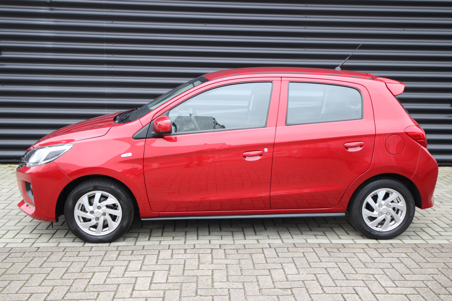 Foto van Mitsubishi Space Star