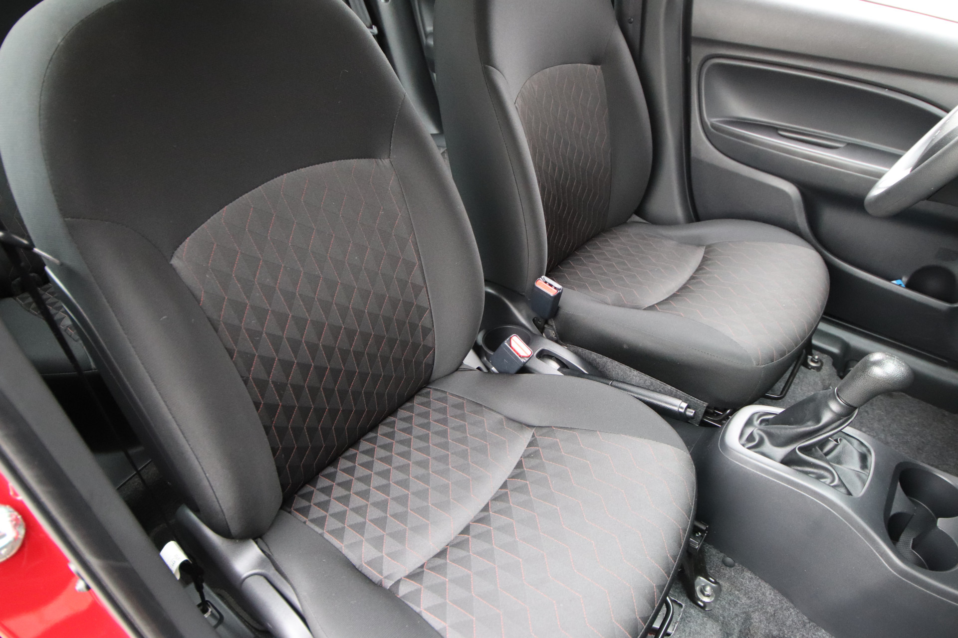 Foto van Mitsubishi Space Star