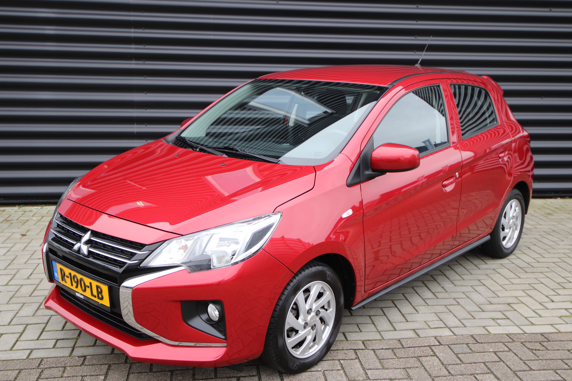 Foto van Mitsubishi Space Star