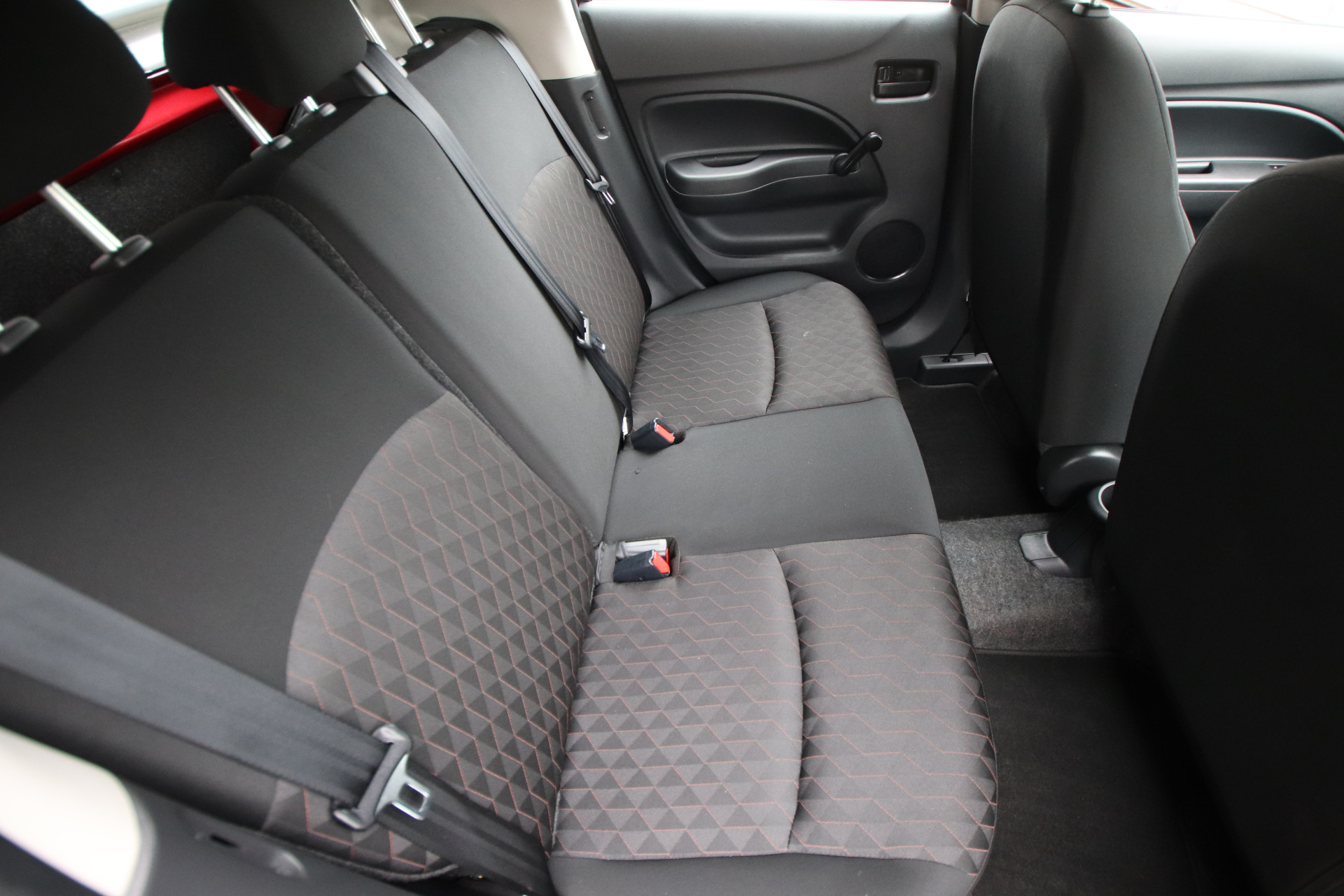 Foto van Mitsubishi Space Star