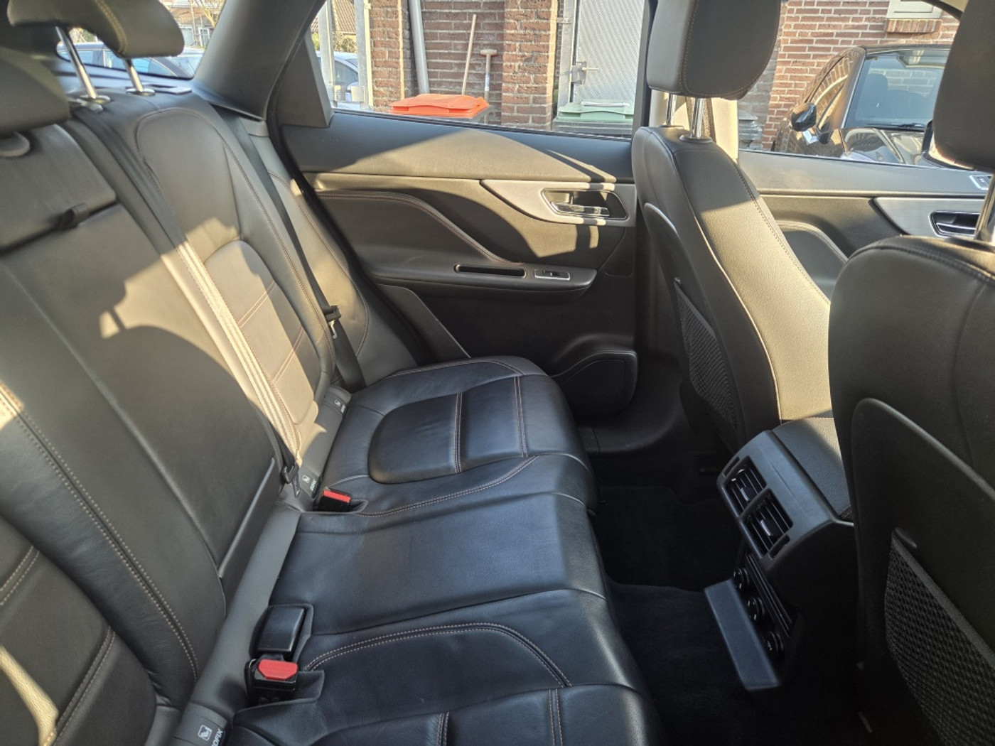 Foto van Jaguar F-pace