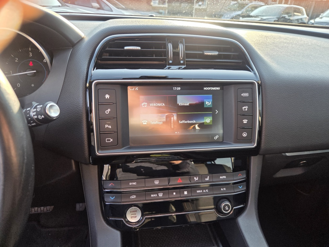 Foto van Jaguar F-pace