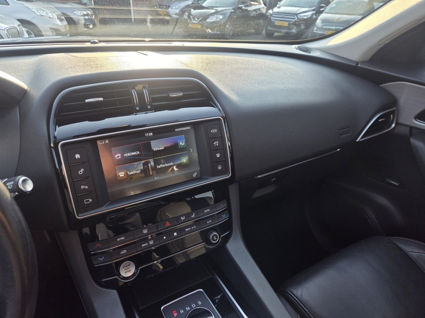 Foto van Jaguar F-pace