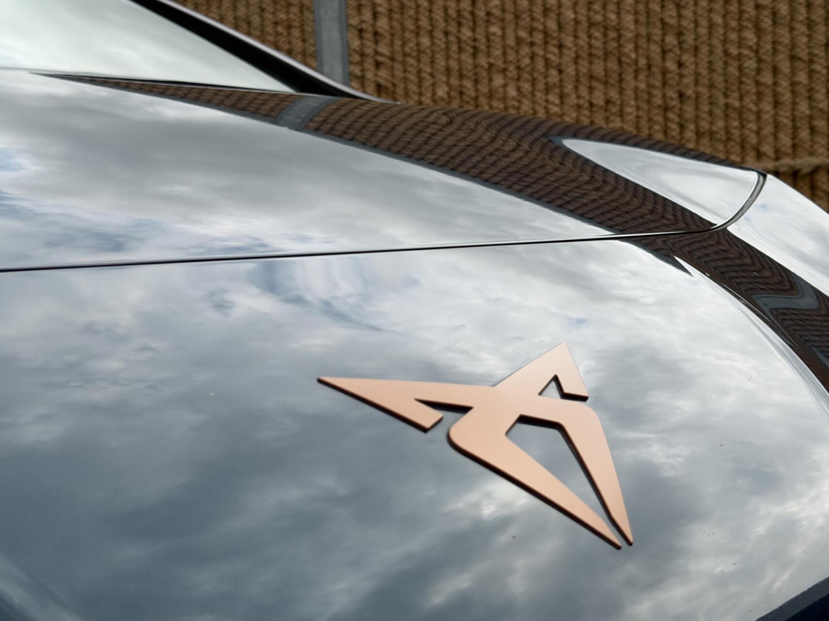 Foto van Cupra Born 150 KW 58/62 KWH