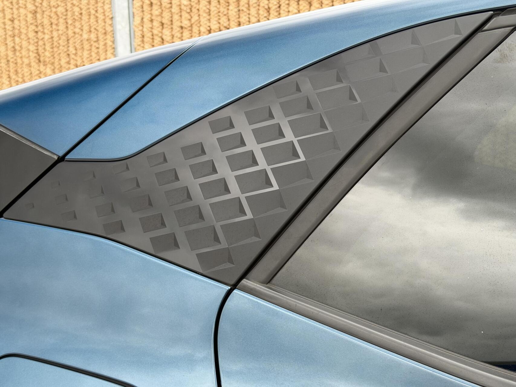 Foto van Cupra Born 150 KW 58/62 KWH