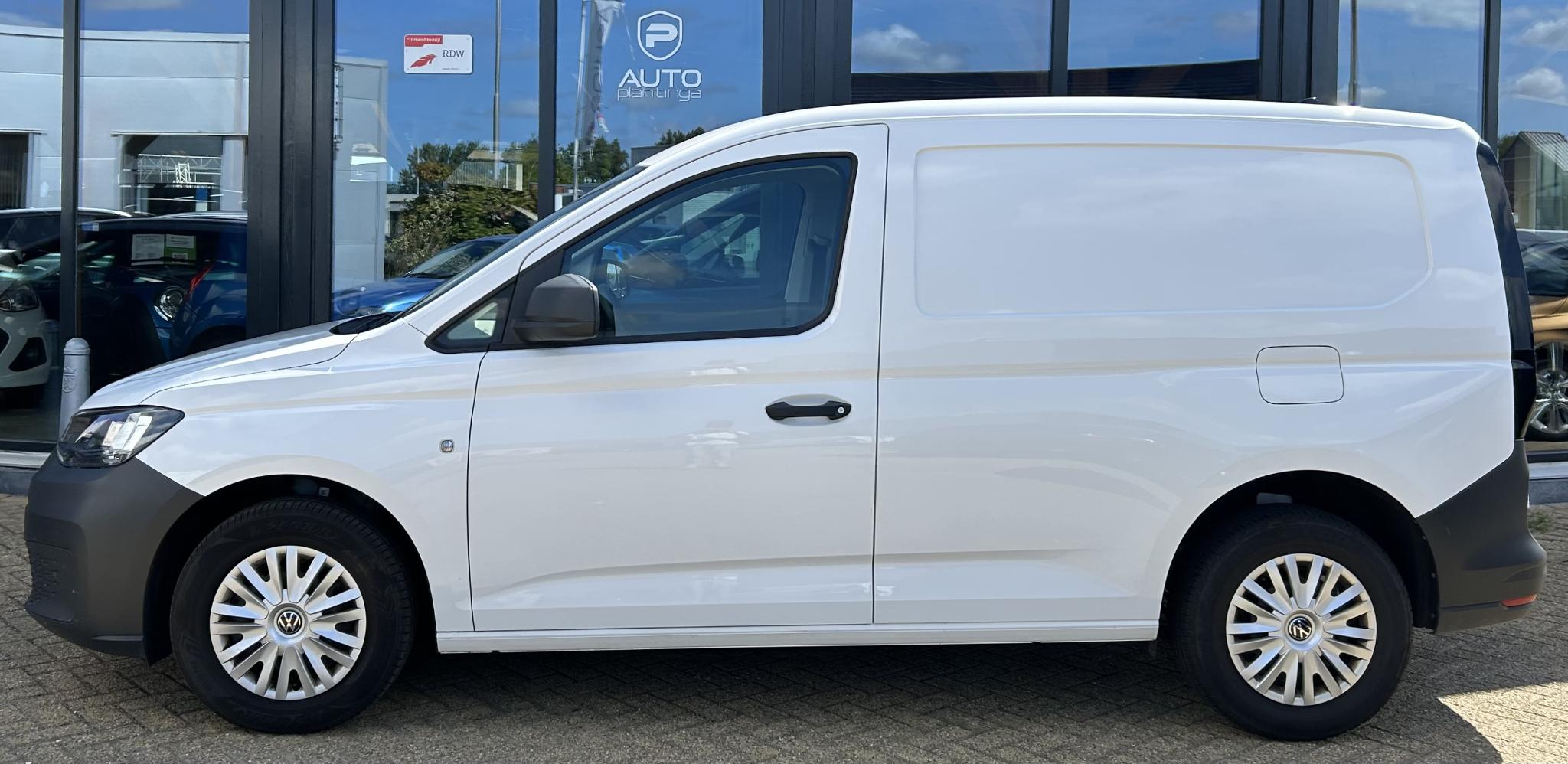 Foto van Volkswagen Caddy Modified Partition Wall