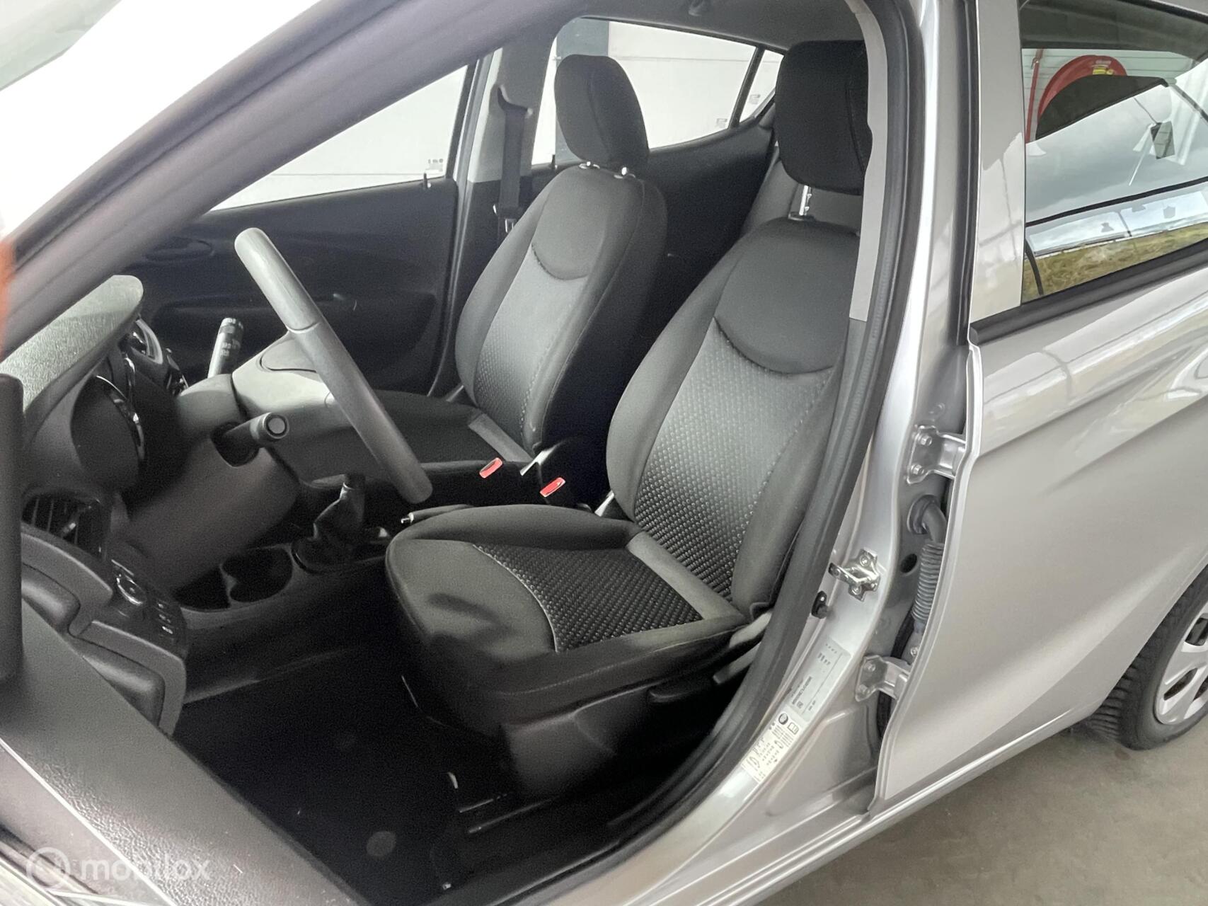 Foto van Opel Karl / Viva