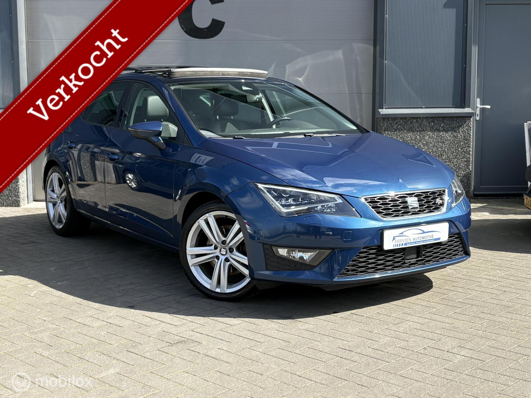Seat Leon 1.8 TSI FR Connect Panorma/Camera/Clima leuke auto 2016 - voorkant