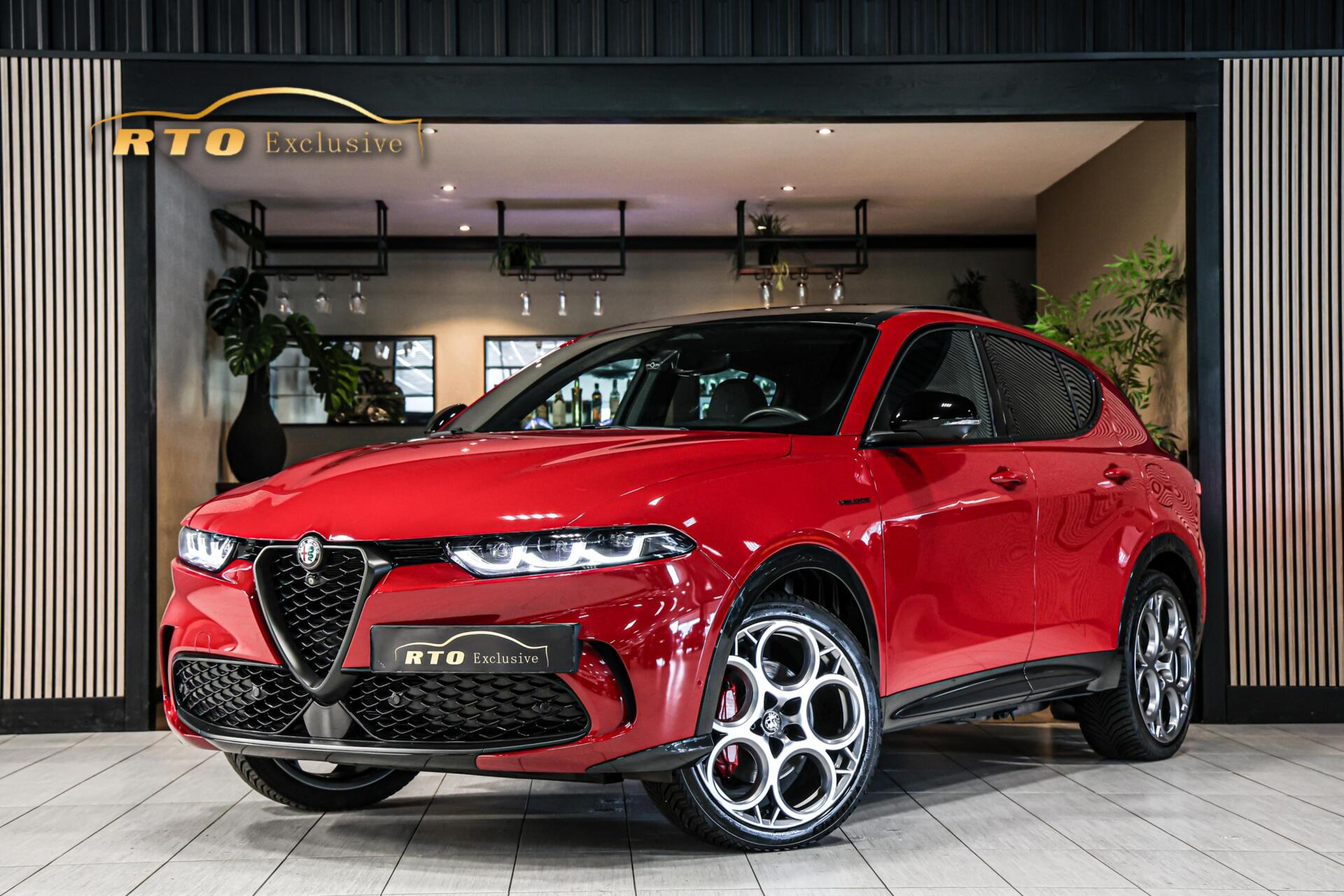 Alfa Romeo Tonale 1.3T PHEV Veloce|Pano|Leder|ventilatie|19" 2023 - voorkant