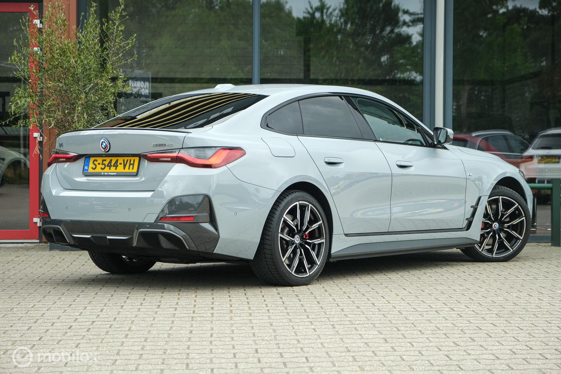 Foto van BMW I4 Edrive40