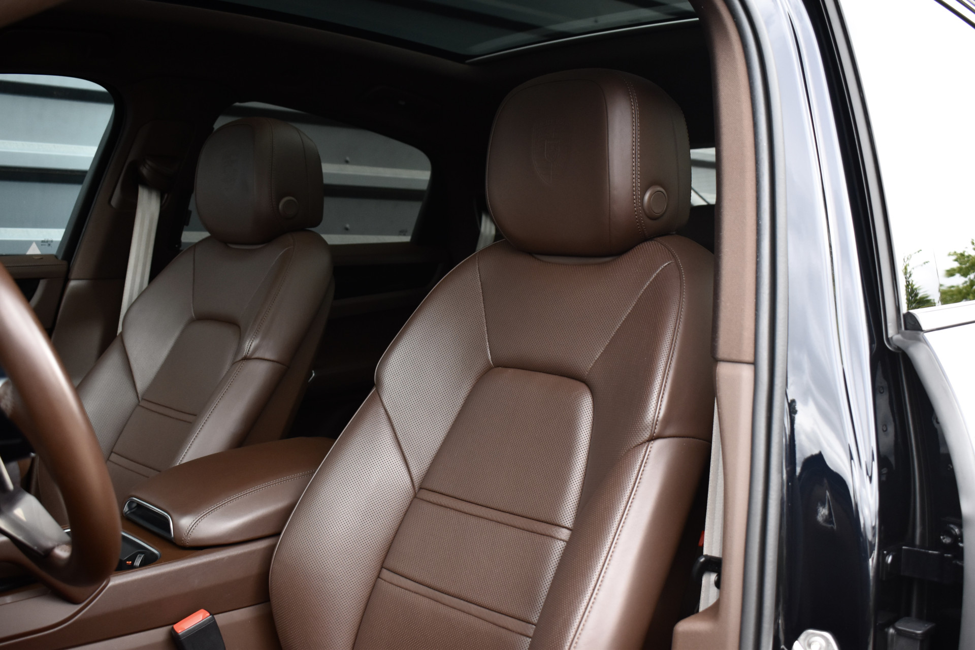 Foto van Porsche Cayenne E-hybrid