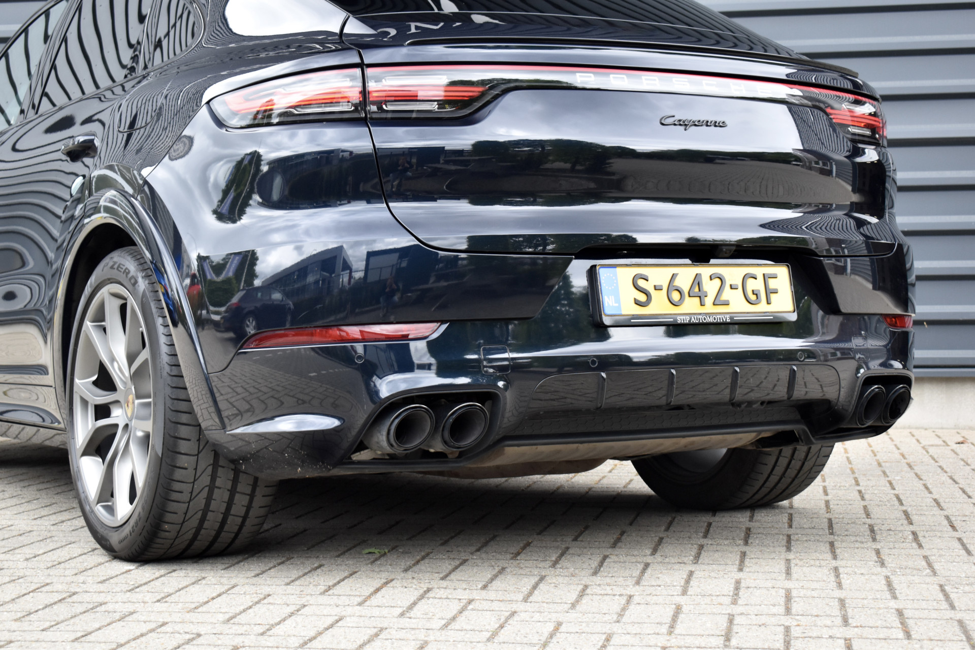 Foto van Porsche Cayenne E-hybrid