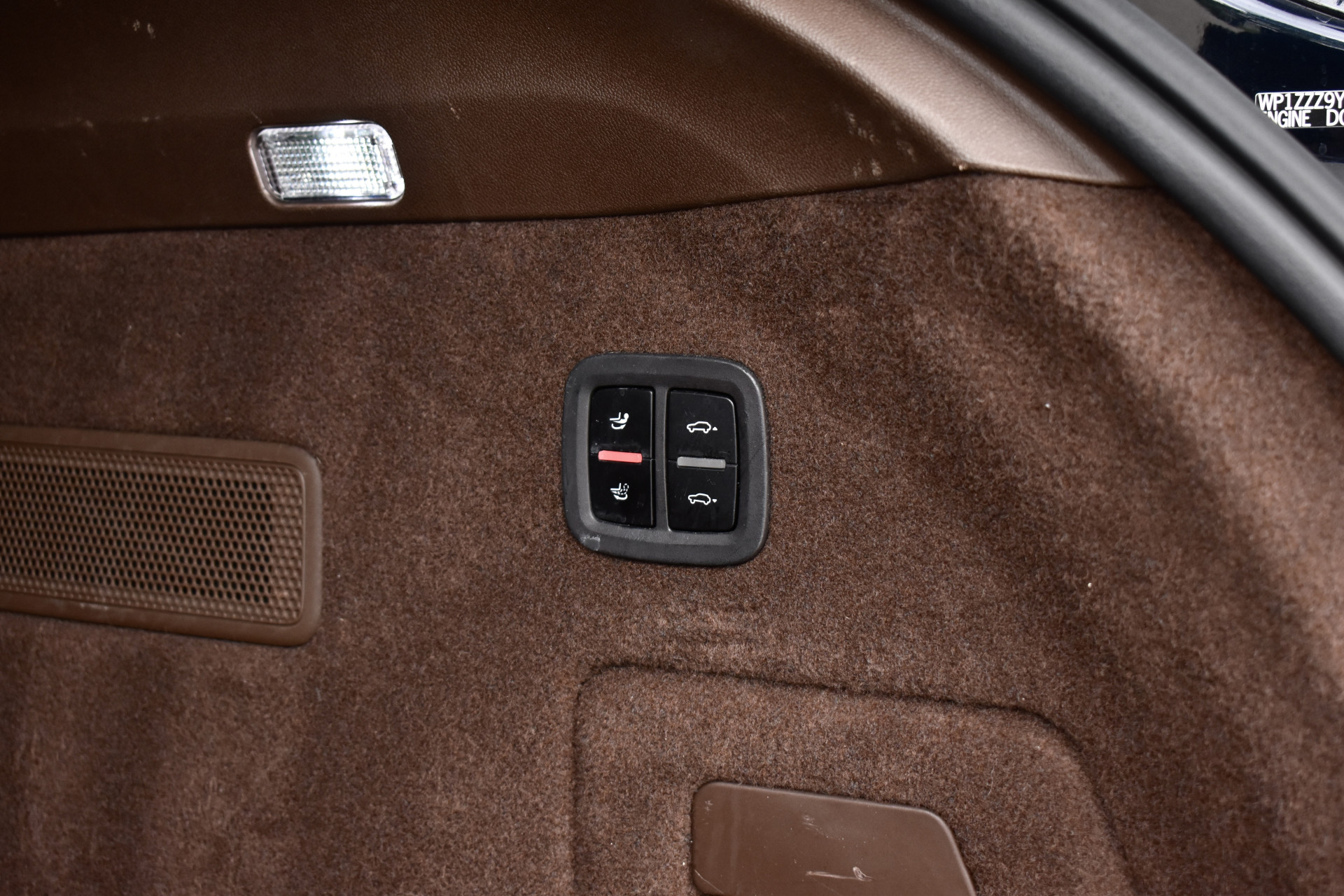 Foto van Porsche Cayenne E-hybrid