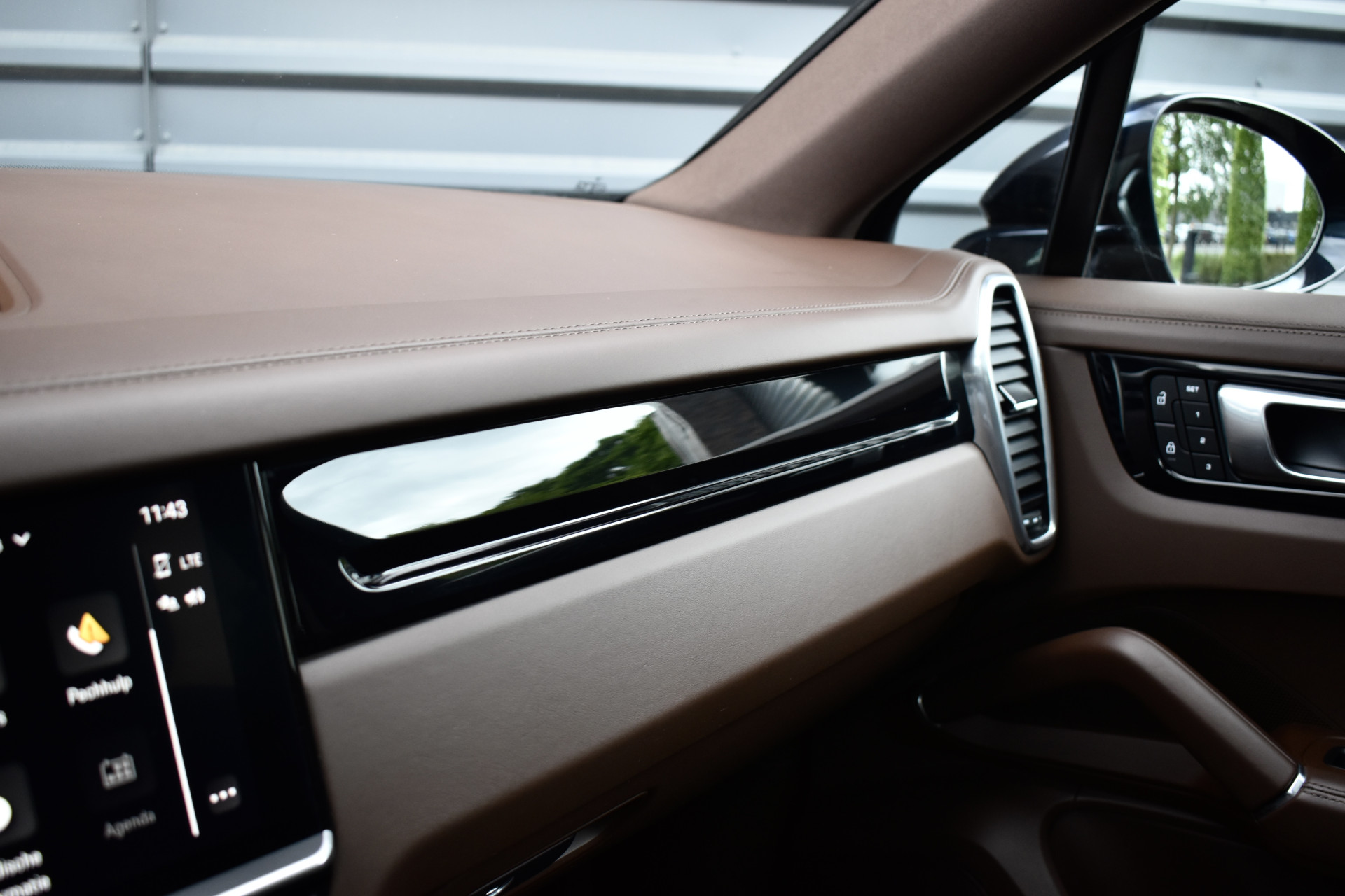 Foto van Porsche Cayenne E-hybrid