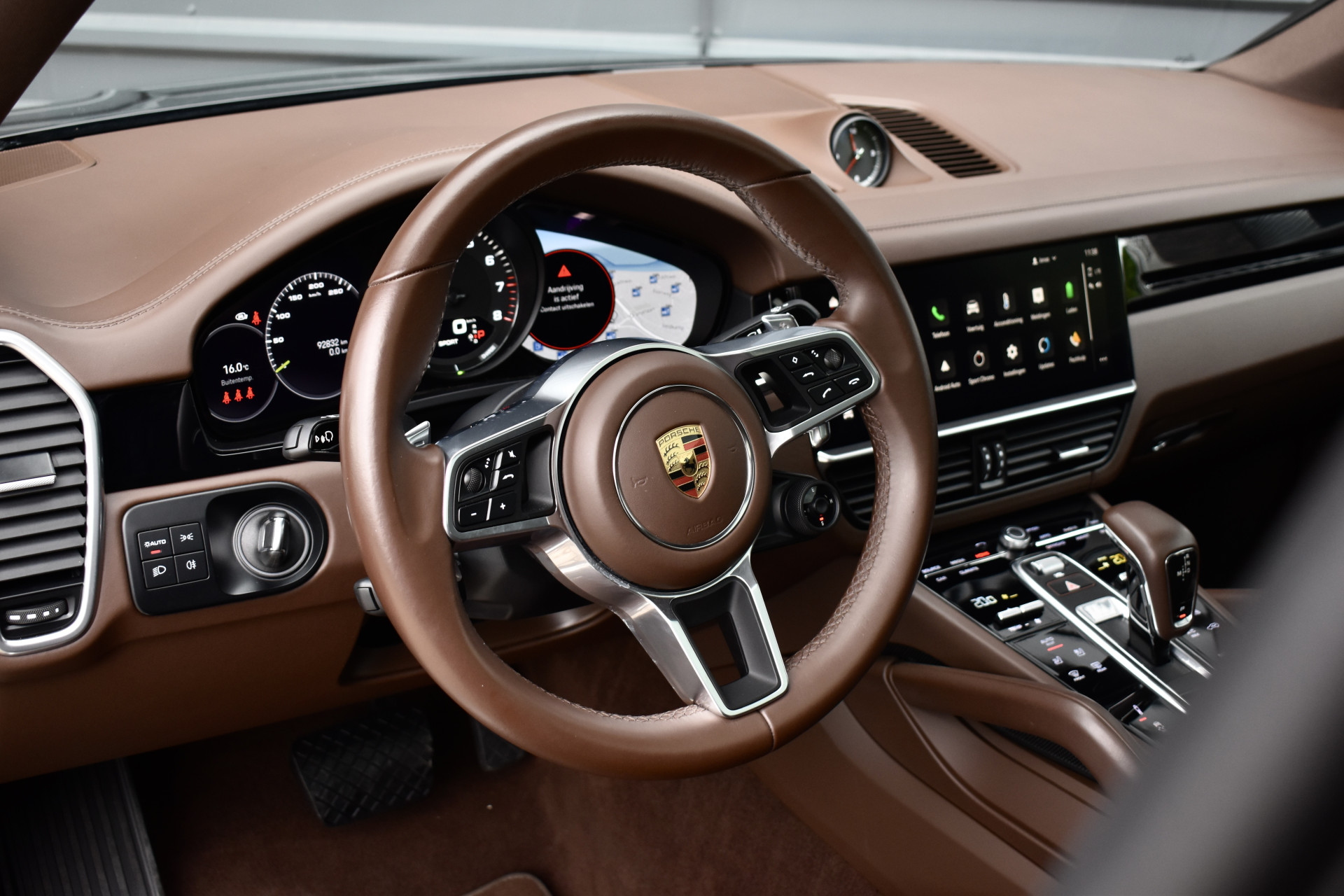 Foto van Porsche Cayenne E-hybrid