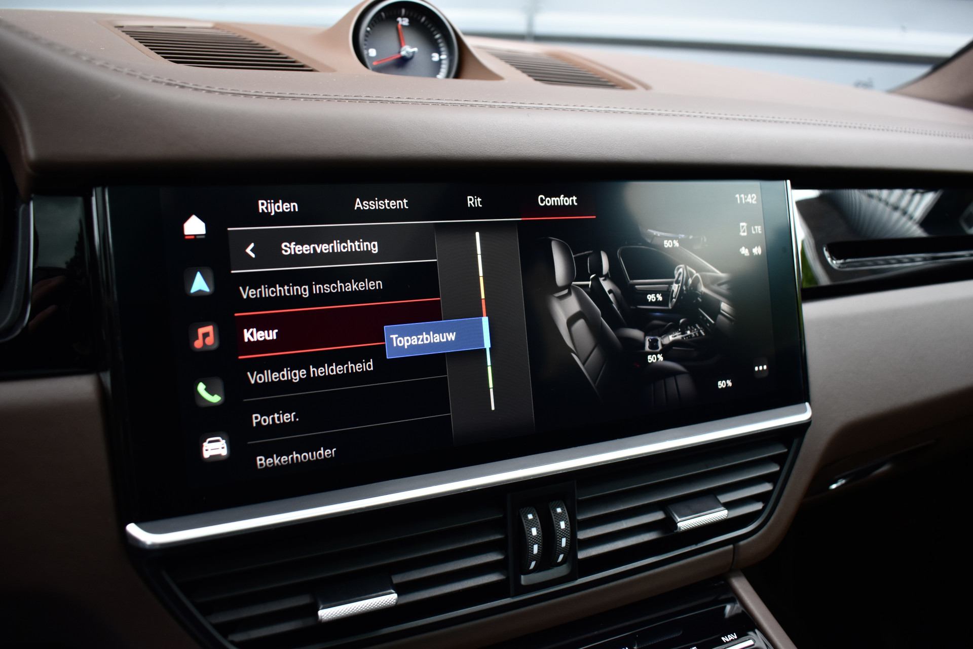 Foto van Porsche Cayenne E-hybrid