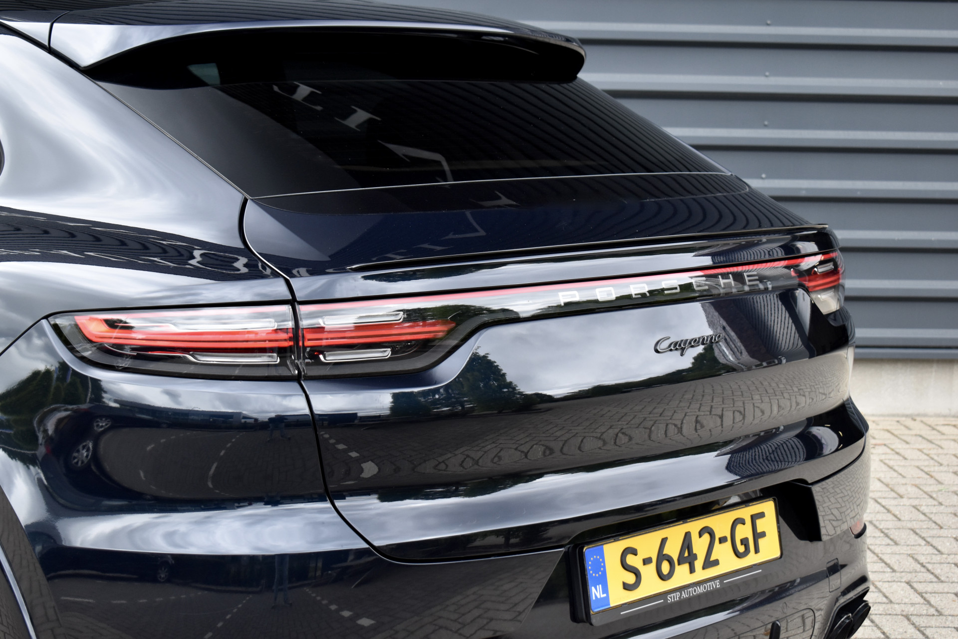 Foto van Porsche Cayenne E-hybrid