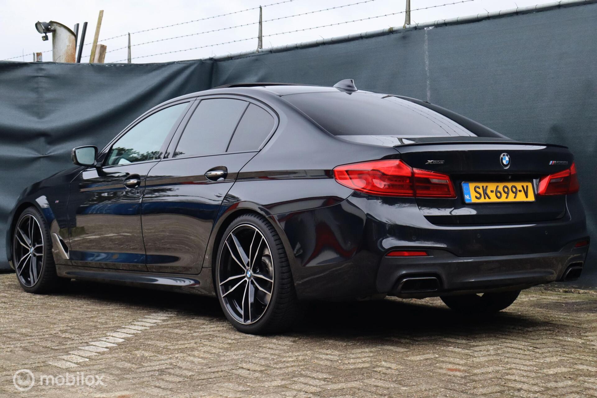 Foto van BMW M550i xDrive