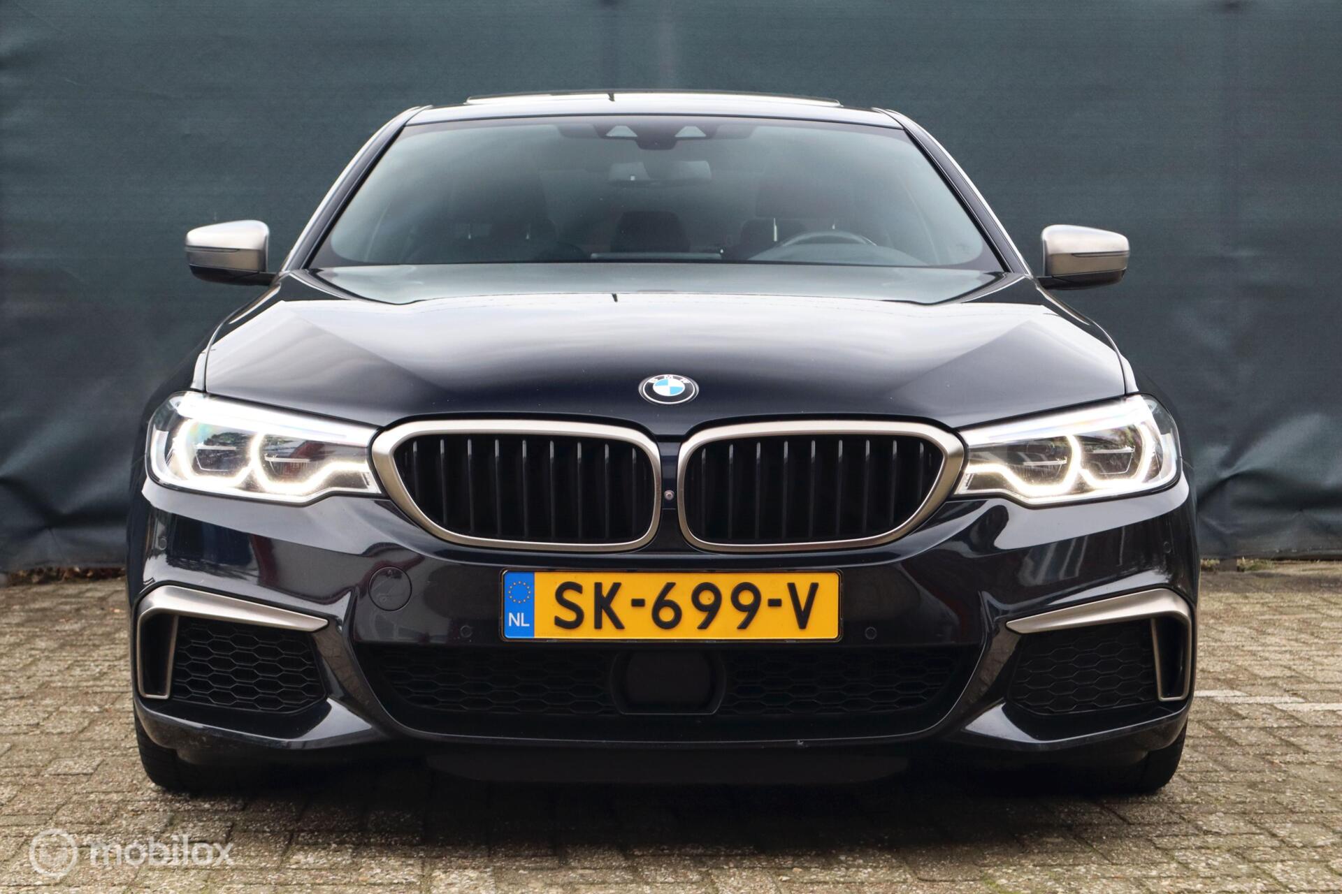 Foto van BMW M550i xDrive
