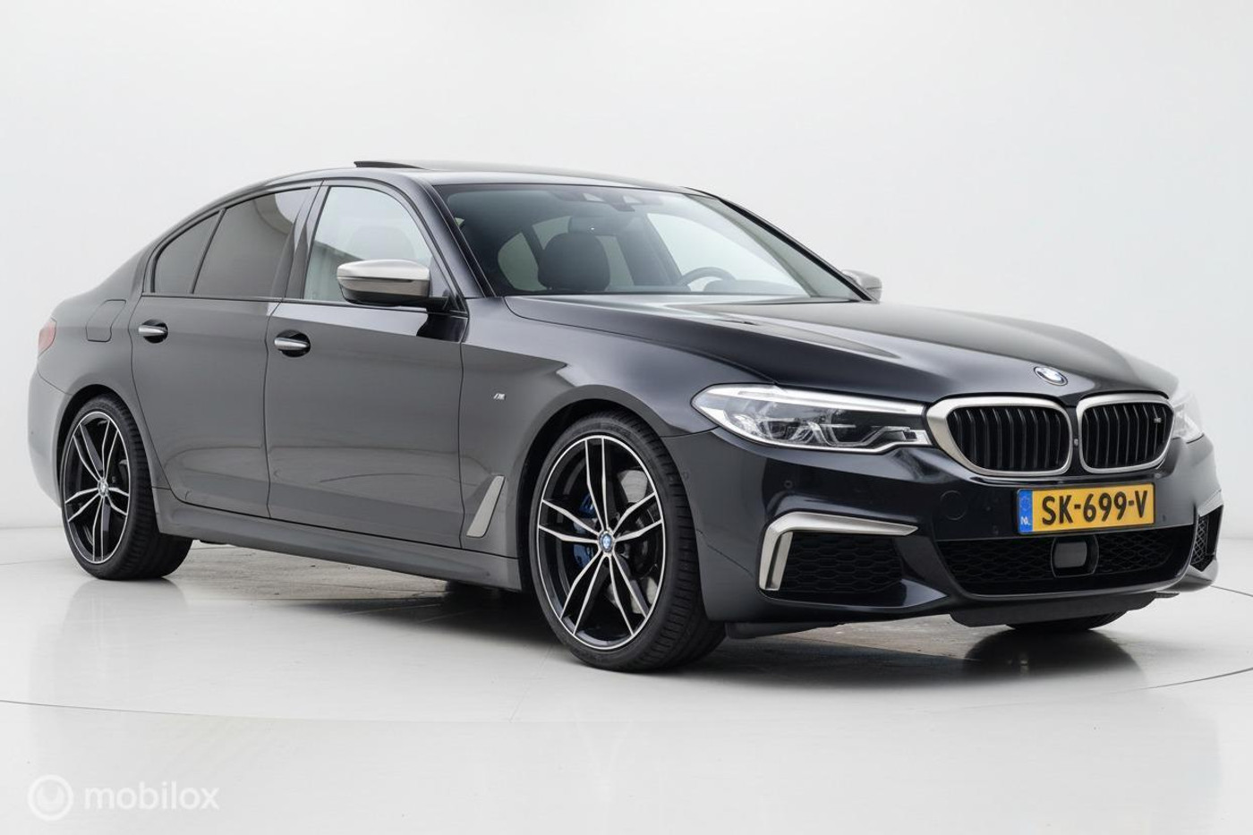 Foto van BMW M550i xDrive