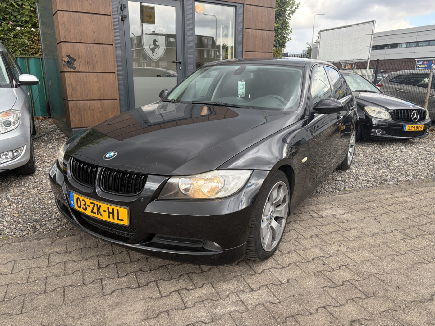 BMW 3er Reihe 318i Business Line 2008 - voorkant