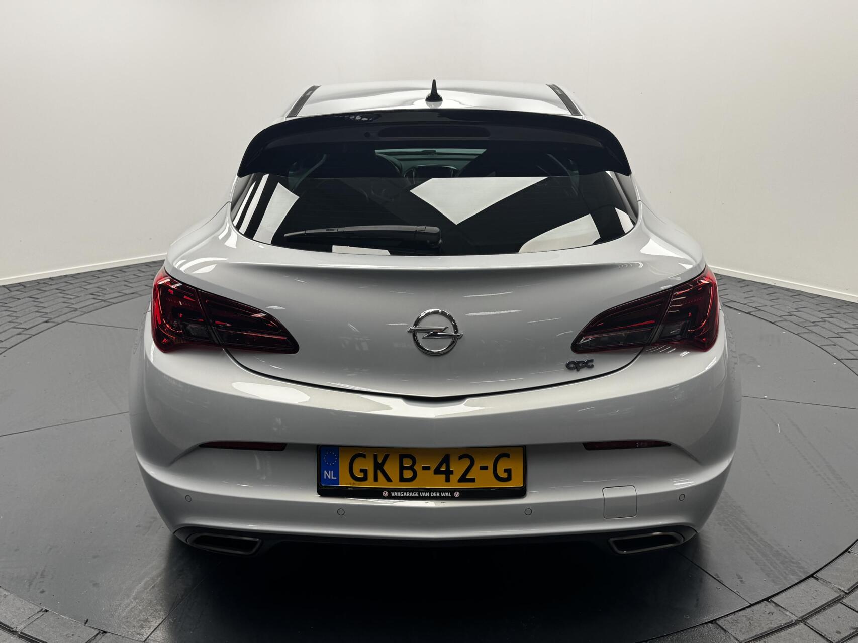 Foto van Opel Astra GTC