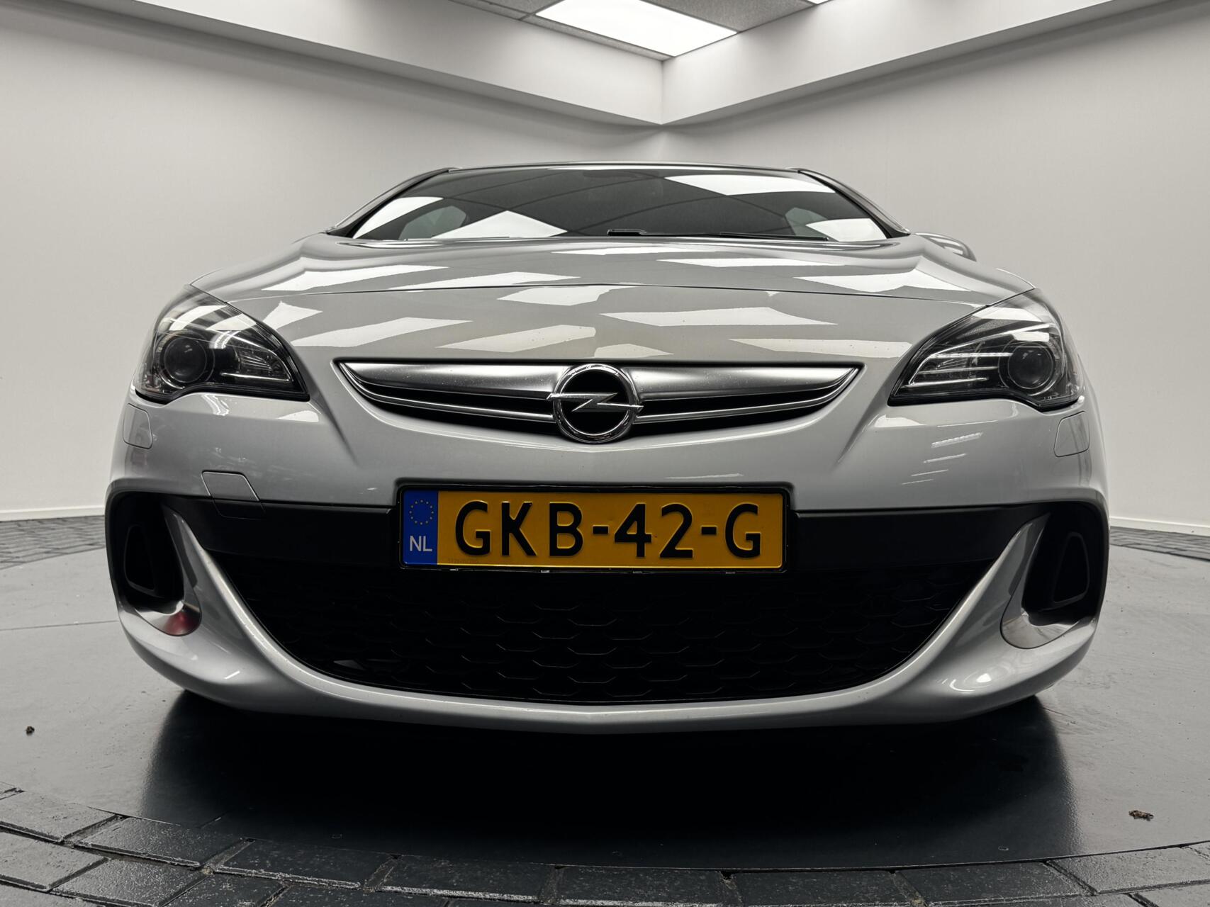 Foto van Opel Astra GTC