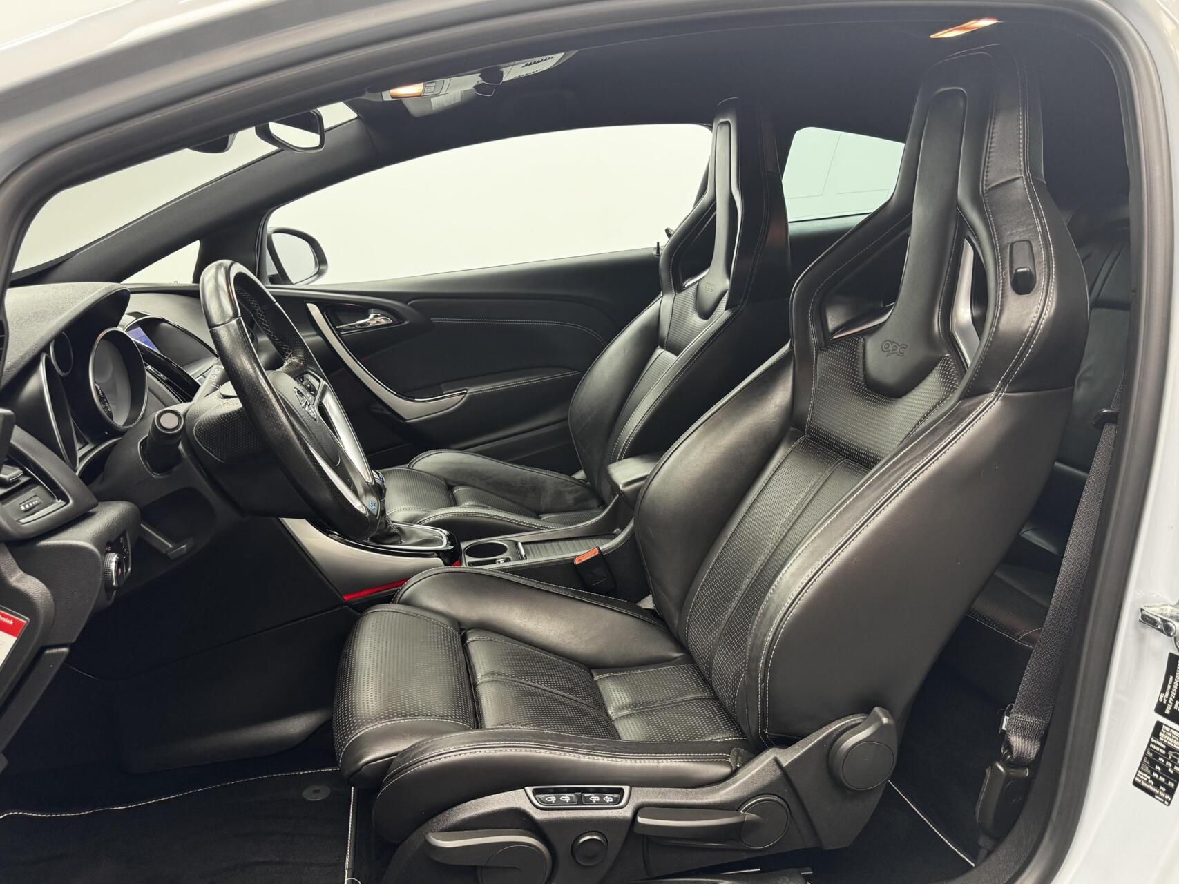 Foto van Opel Astra GTC