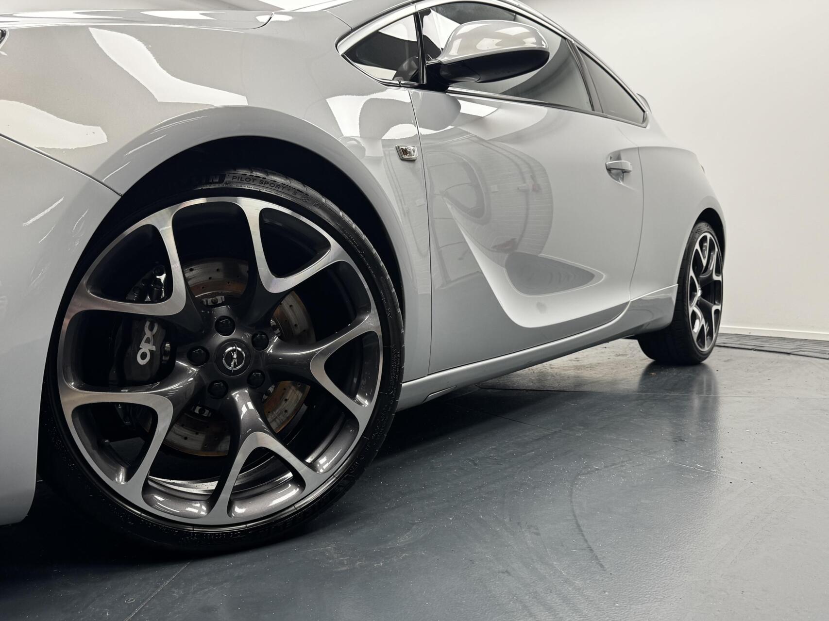 Foto van Opel Astra GTC