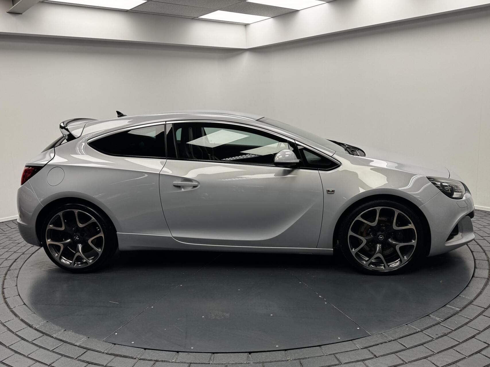 Foto van Opel Astra GTC