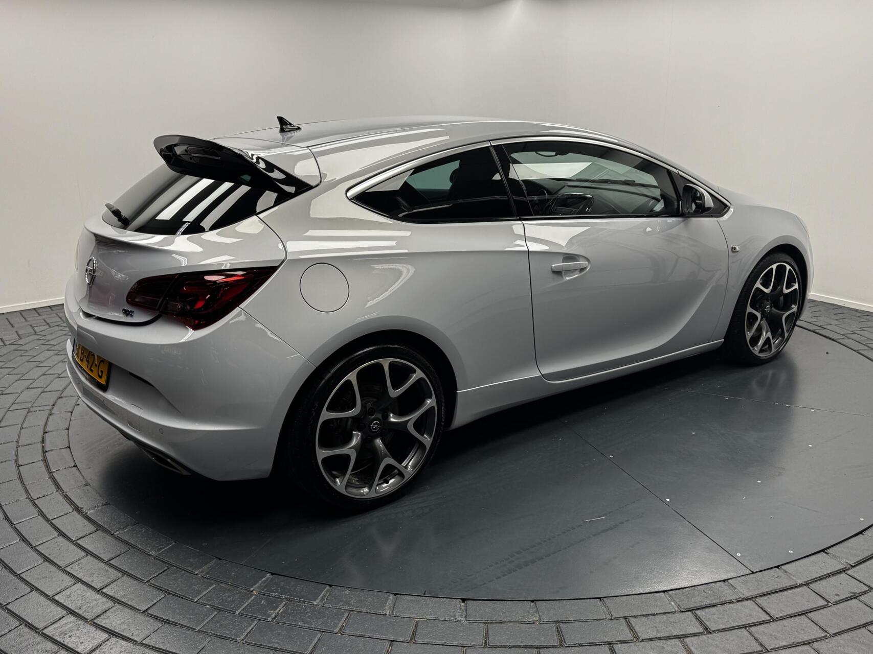 Foto van Opel Astra GTC