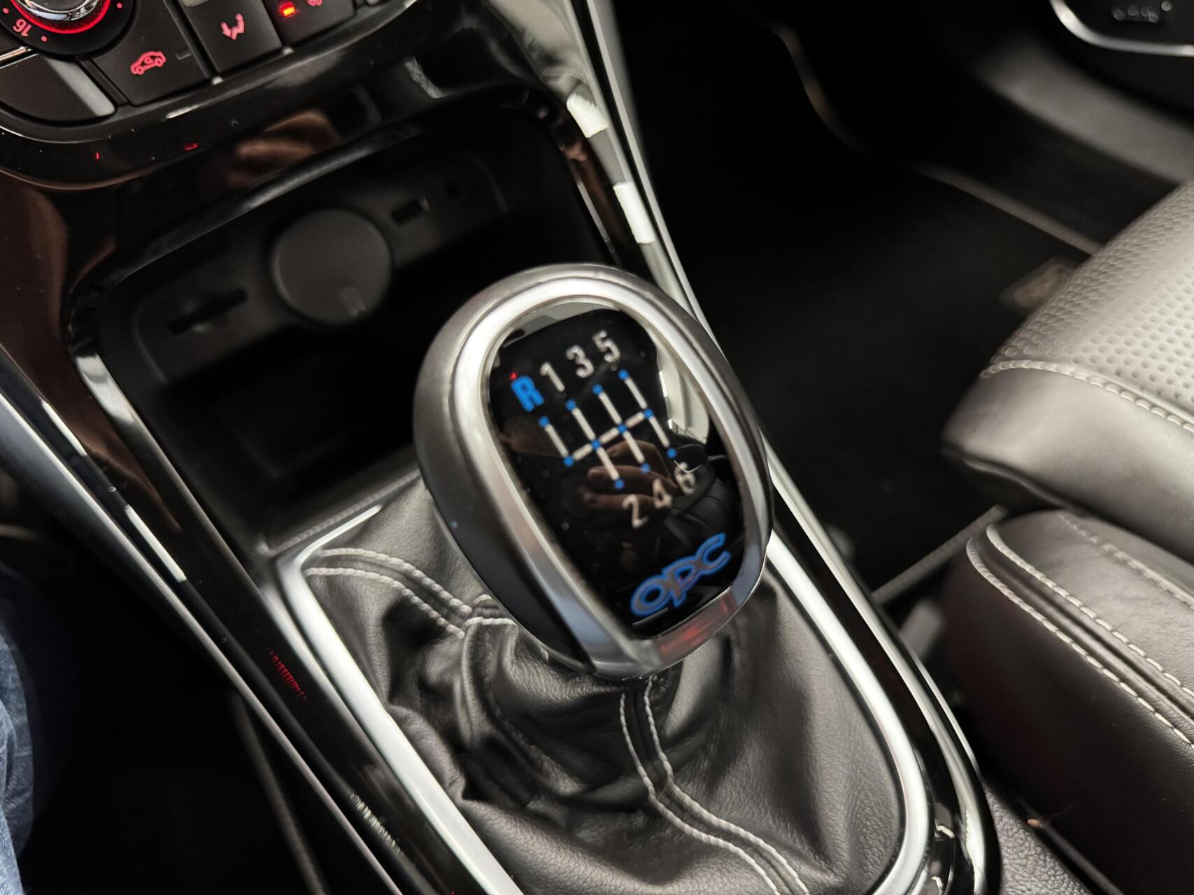 Foto van Opel Astra GTC