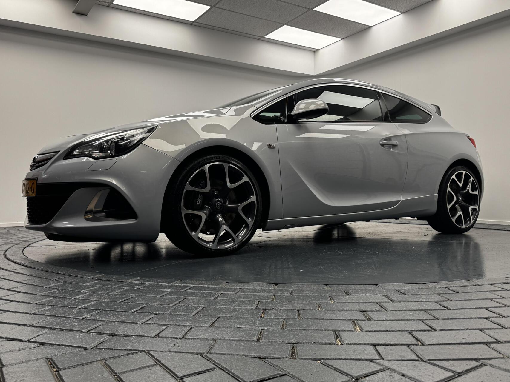 Foto van Opel Astra GTC