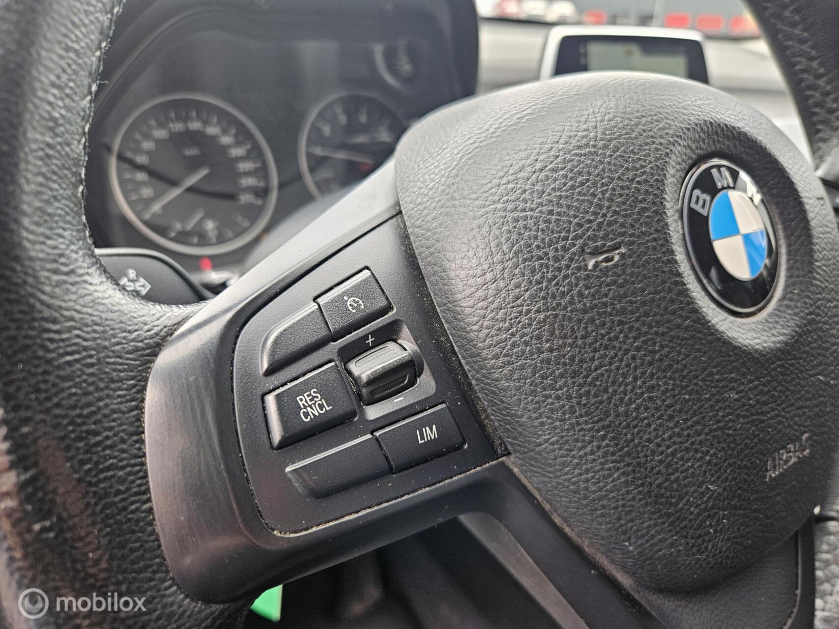 Foto van BMW X1 Sdrive18i