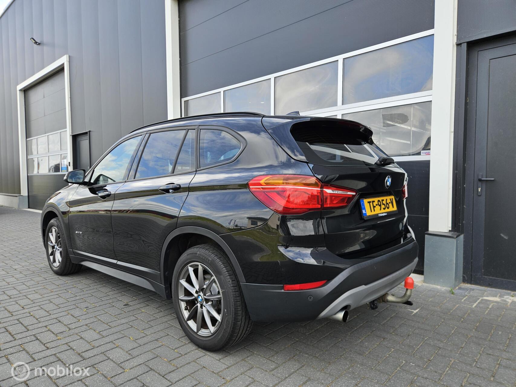 Foto van BMW X1 Sdrive18i