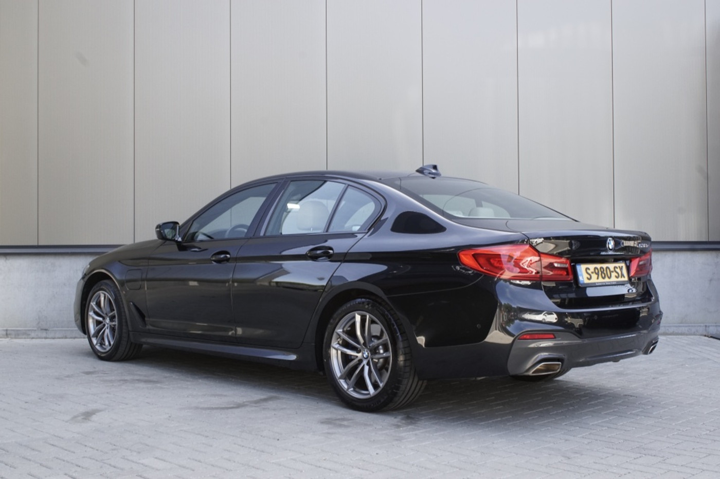 Foto van BMW 530e Iperformance