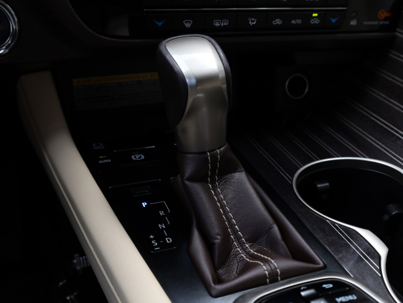 Foto van Lexus Lexus Rx450h