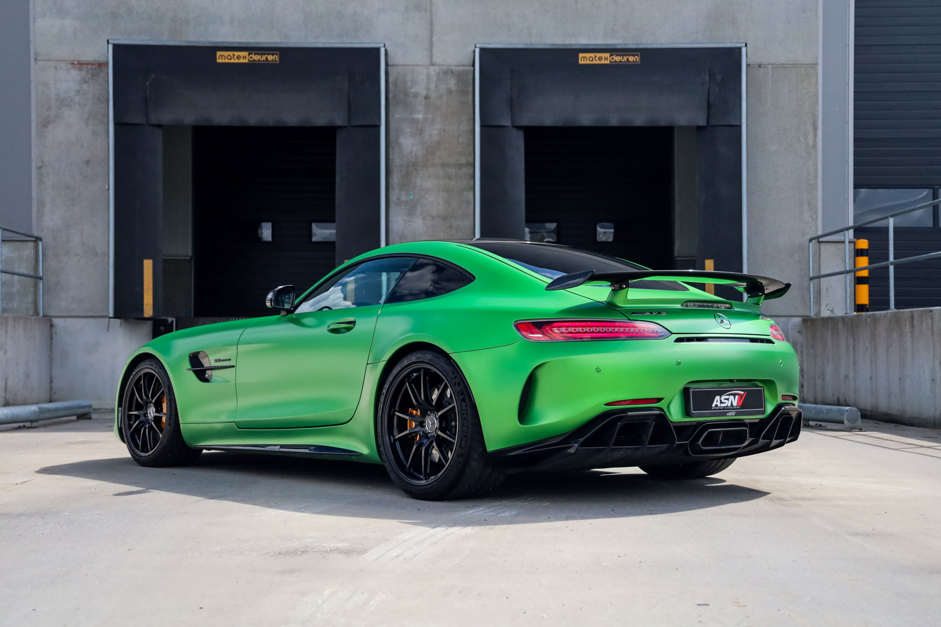 Foto van Mercedes-Benz AMG GT