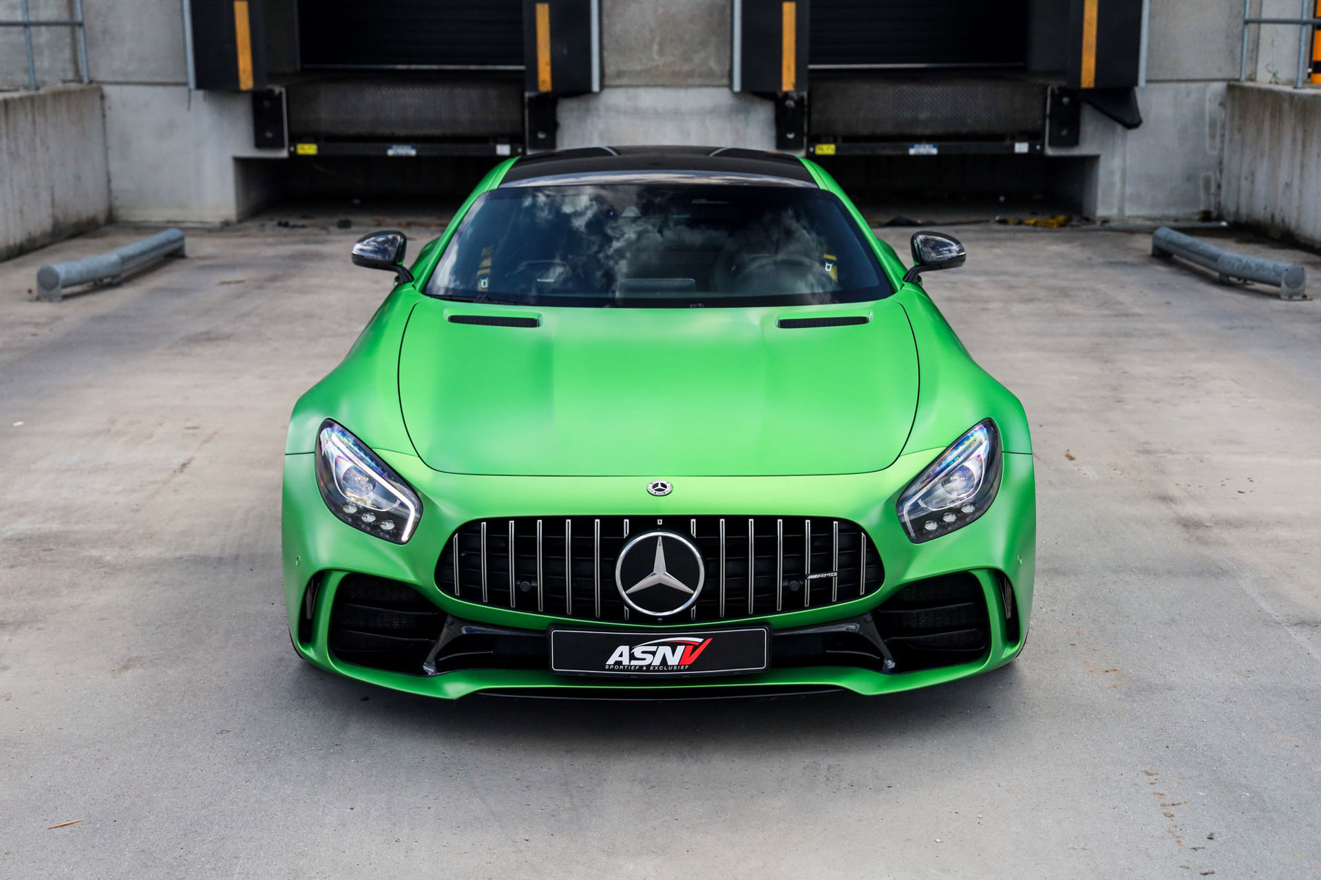 Foto van Mercedes-Benz AMG GT