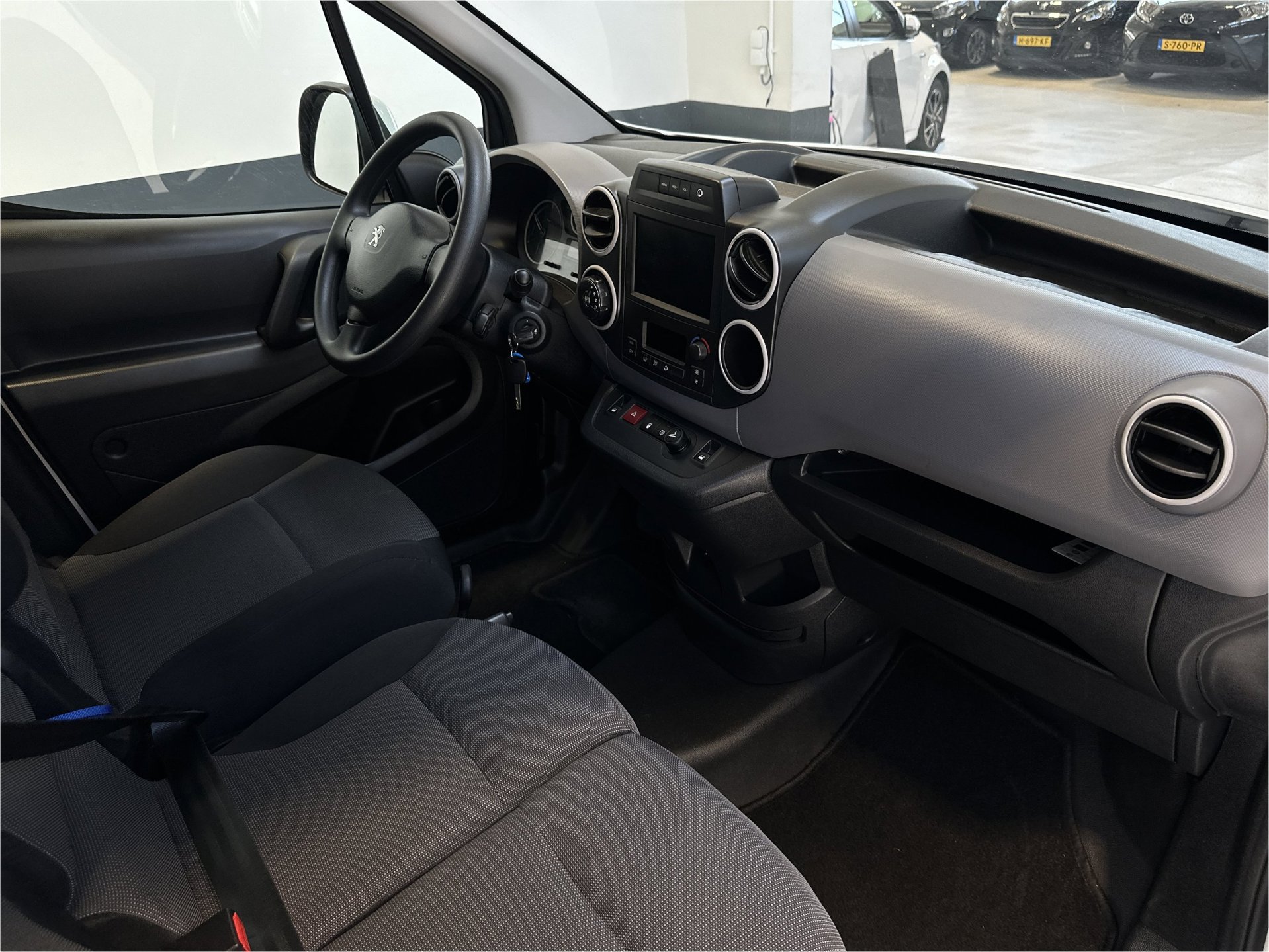 Foto van Peugeot Partner