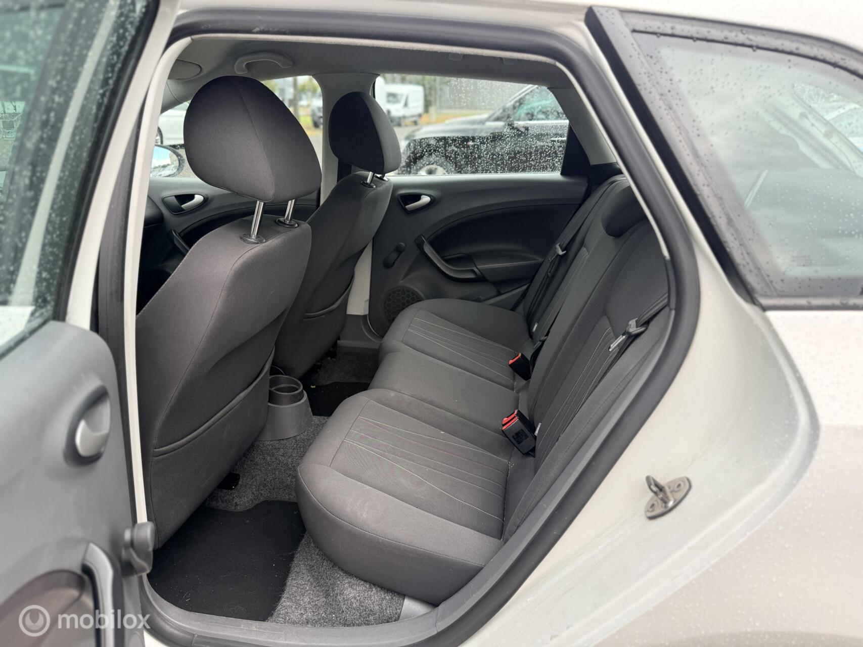 Foto van Seat Ibiza ST