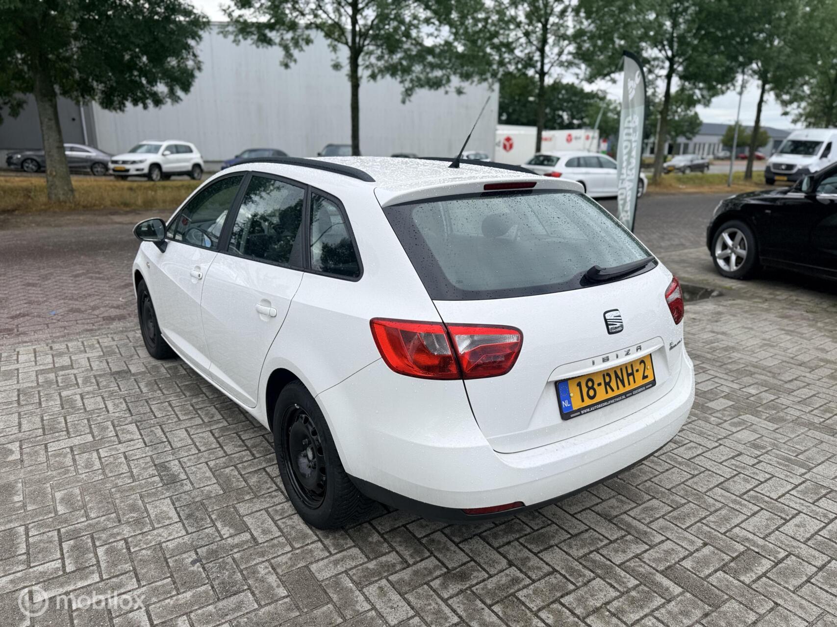Foto van Seat Ibiza ST