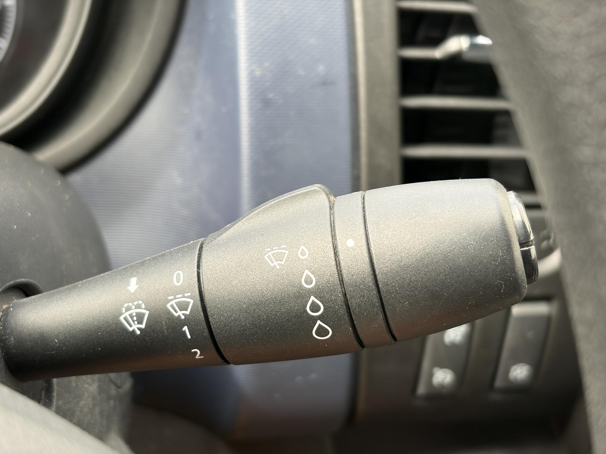 Foto van Opel Vivaro-b